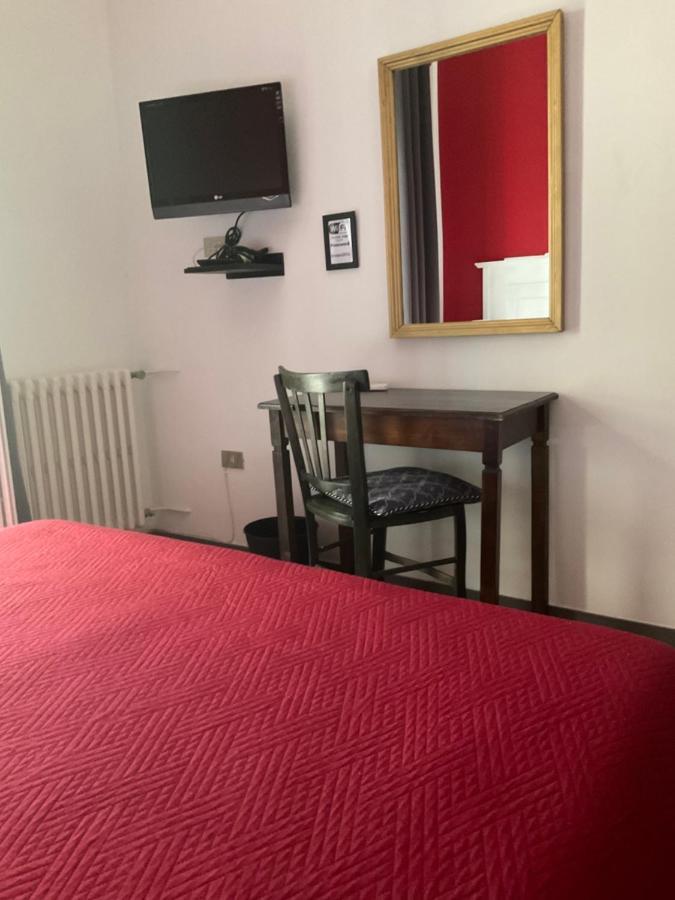 384 Guesthouse Rooms & Suite Enna Buitenkant foto